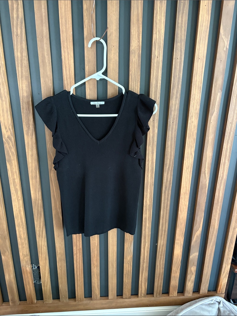 Vince Camuto Black V-Neck Ruffle Tank Top